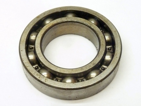 Präzisions-Rillenkugellager 111517185 für das Differentialgetriebe eines VW Käfer oder Bus T1 bis 1960